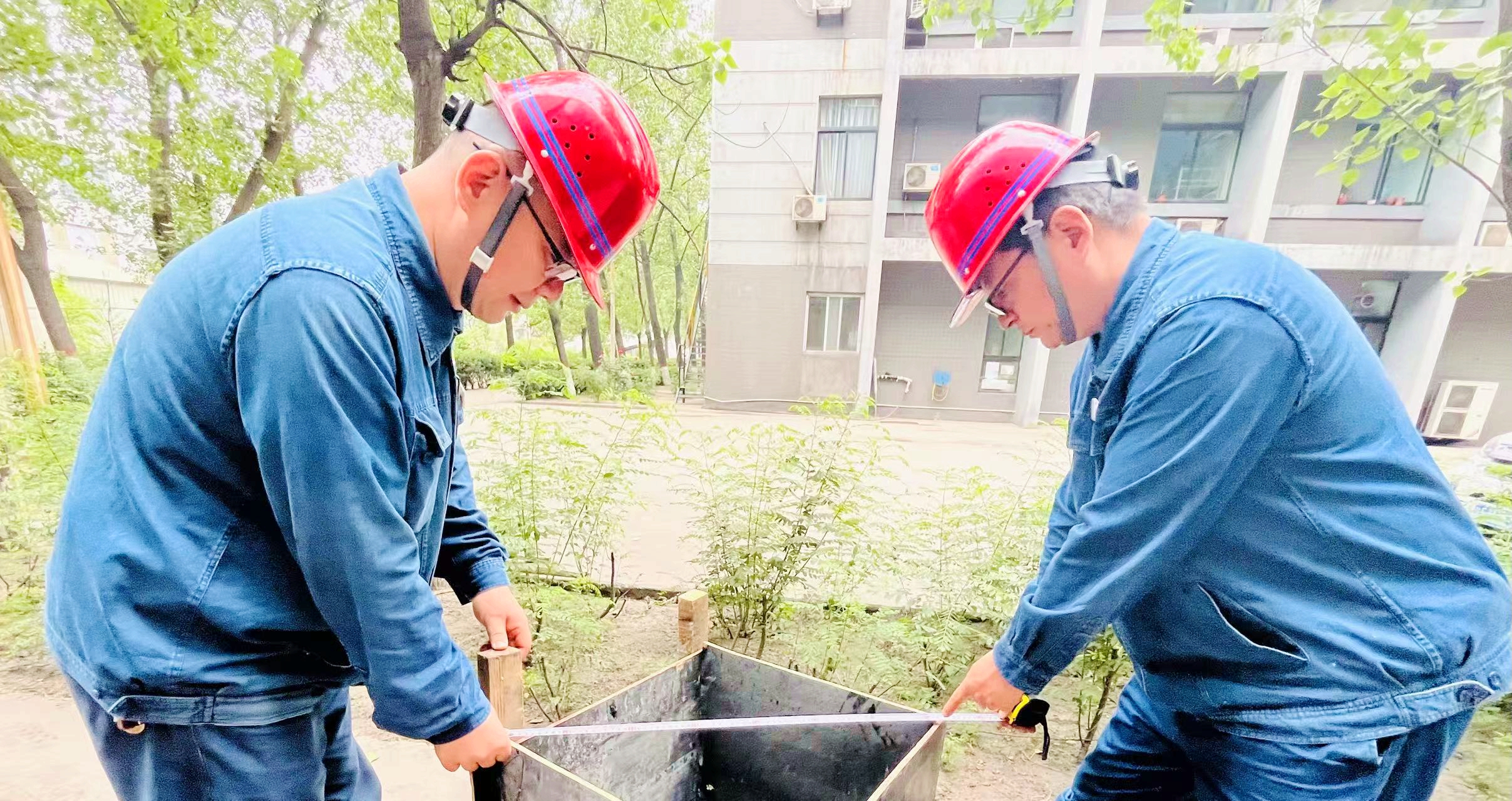 實(shí)干擔(dān)當(dāng)顯本色 攻堅(jiān)克難惠民生