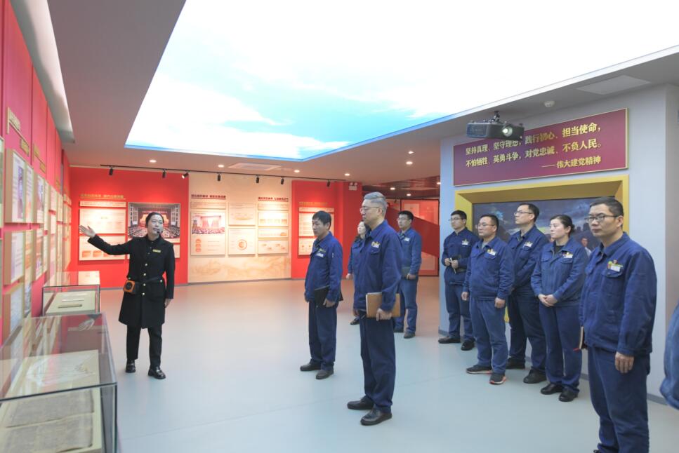 清風勁拂揚正氣 廉韻滌蕩促發(fā)展